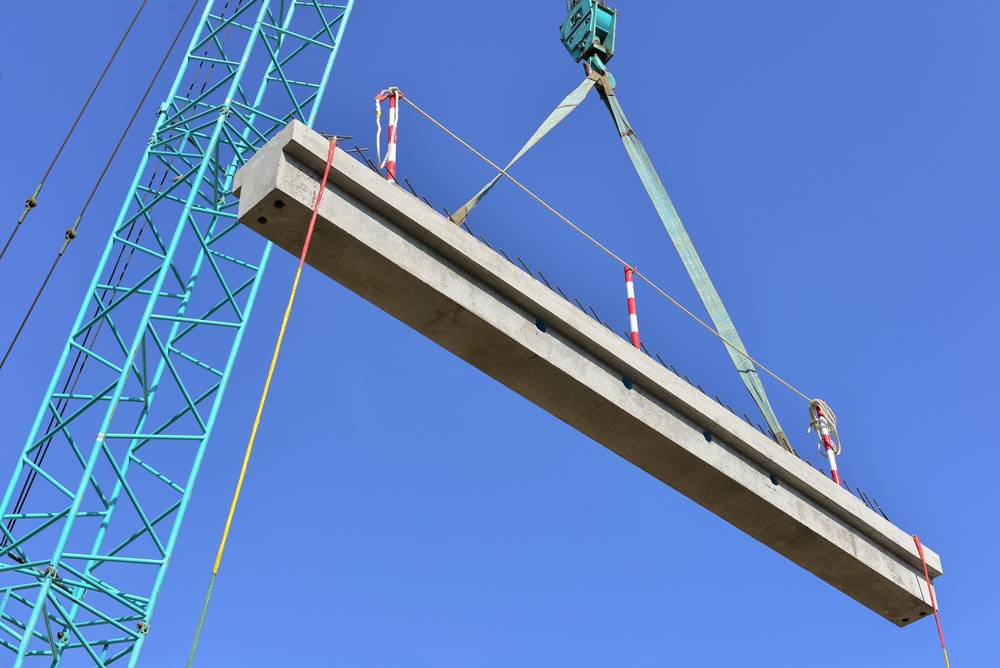 Uso de eslingas en la construcción de puentes: Desafíos y soluciones